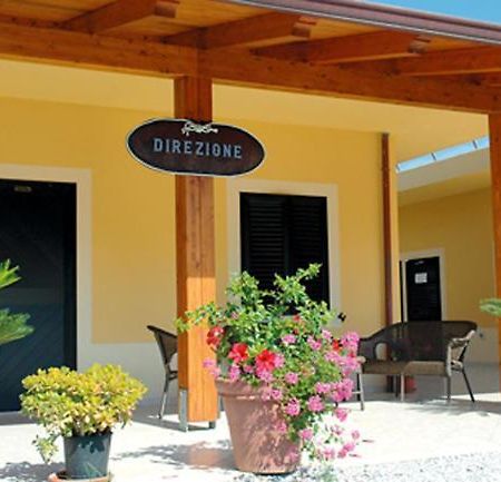 Residenza Marinella Aparthotel Zambrone Eksteriør bilde